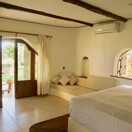 Beach-Front Sumbawa Surf House Lemonga Bagian luar foto