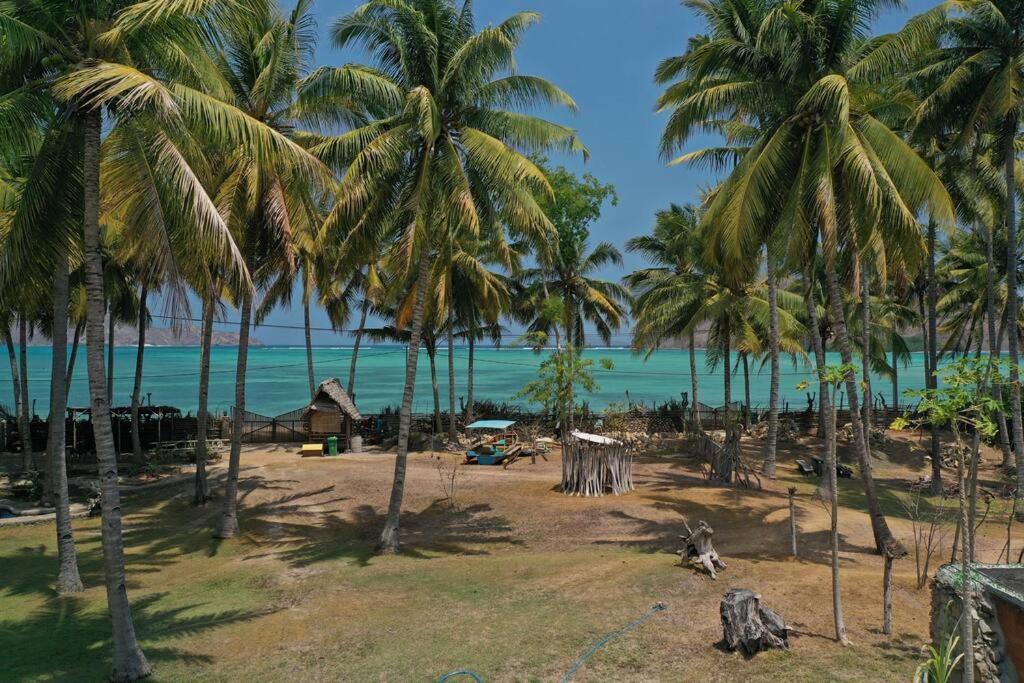 Beach-Front Sumbawa Surf House Lemonga Bagian luar foto