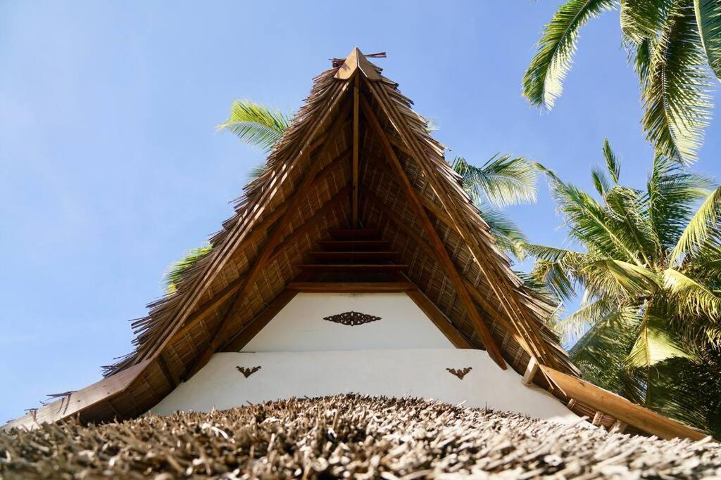 Beach-Front Sumbawa Surf House Lemonga Bagian luar foto