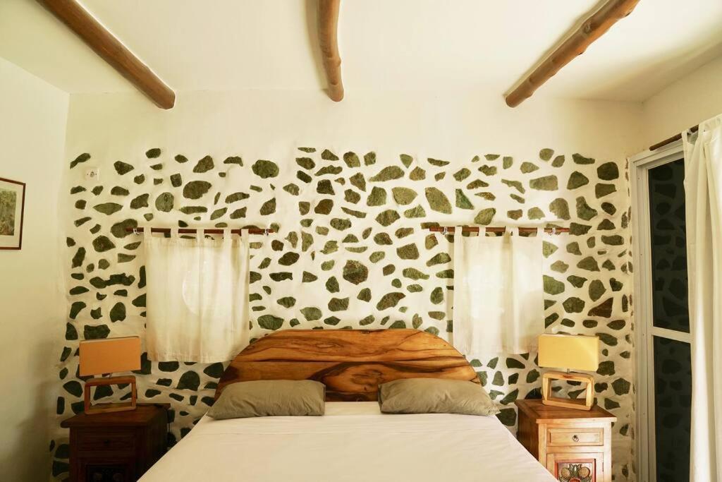 Beach-Front Sumbawa Surf House Lemonga Bagian luar foto