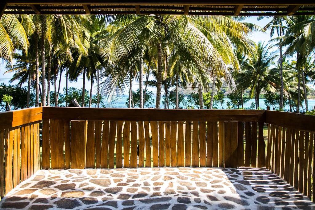 Beach-Front Sumbawa Surf House Lemonga Bagian luar foto